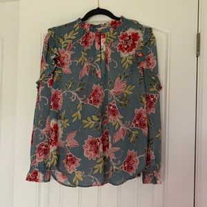 Gorgeous LOFT floral blouse!